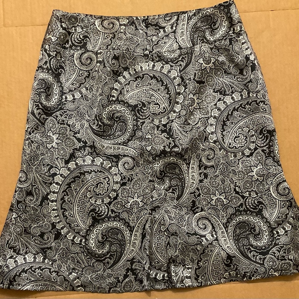 Harve Bernard Paisley Print Skirt